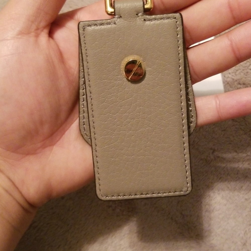 Marc Jacobs - Picture 2 of 4